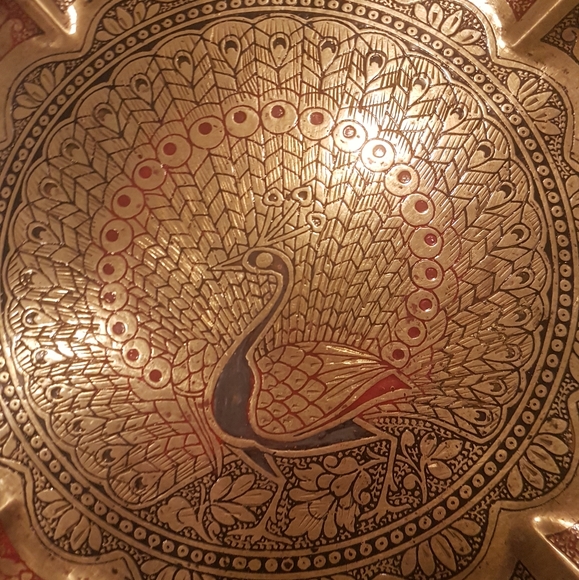 🕊️ Vintage Brass Peacock Plate - Picture 4 of 5